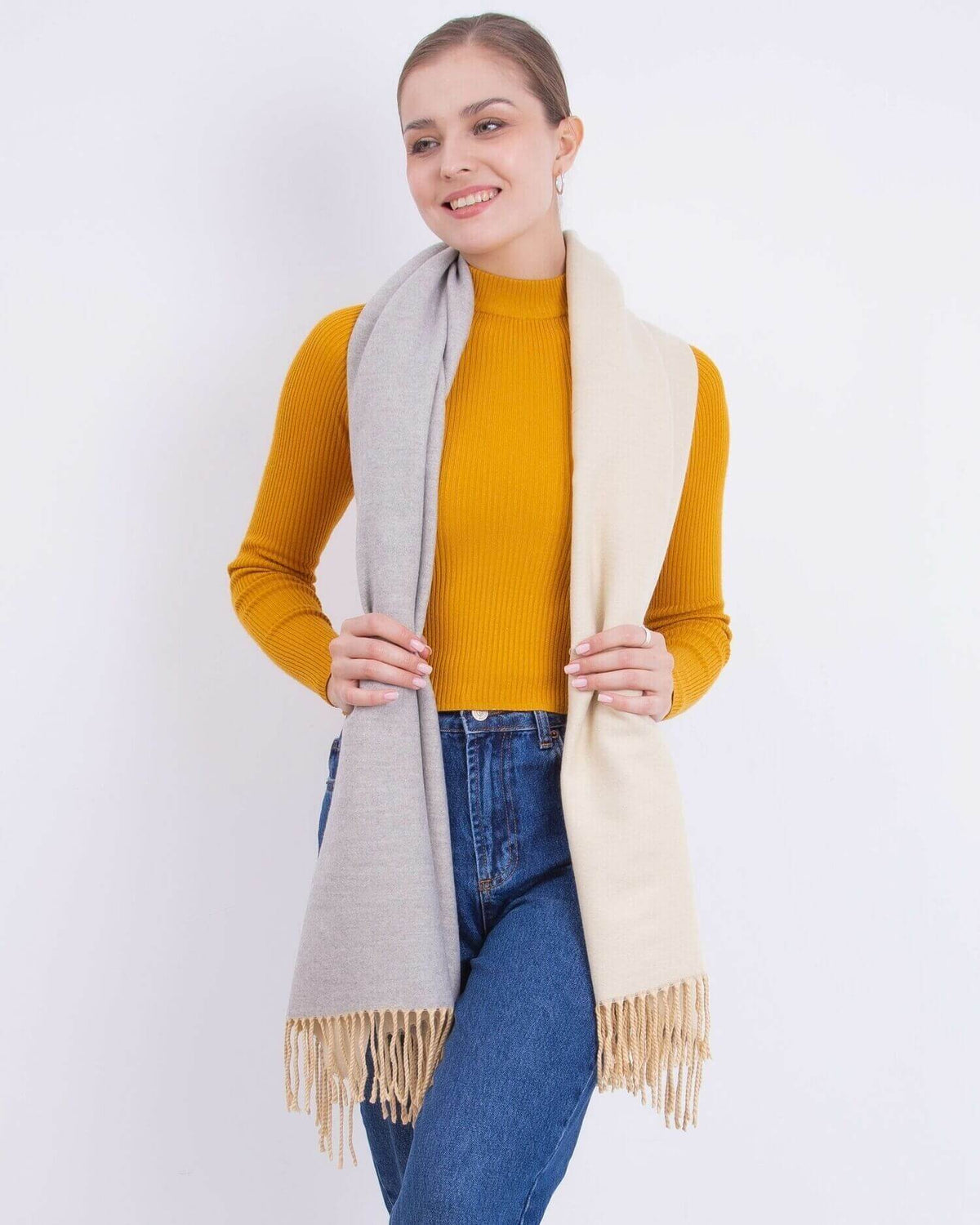 Two-tone cashmere scarf