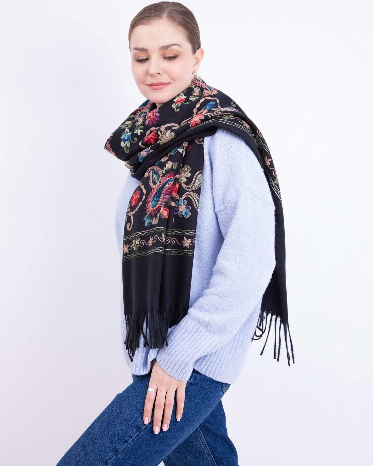 Embroidered cashmere scarf
